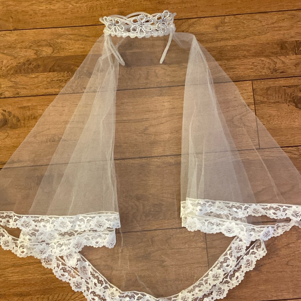 Vintage Girl’s First Communion Veil